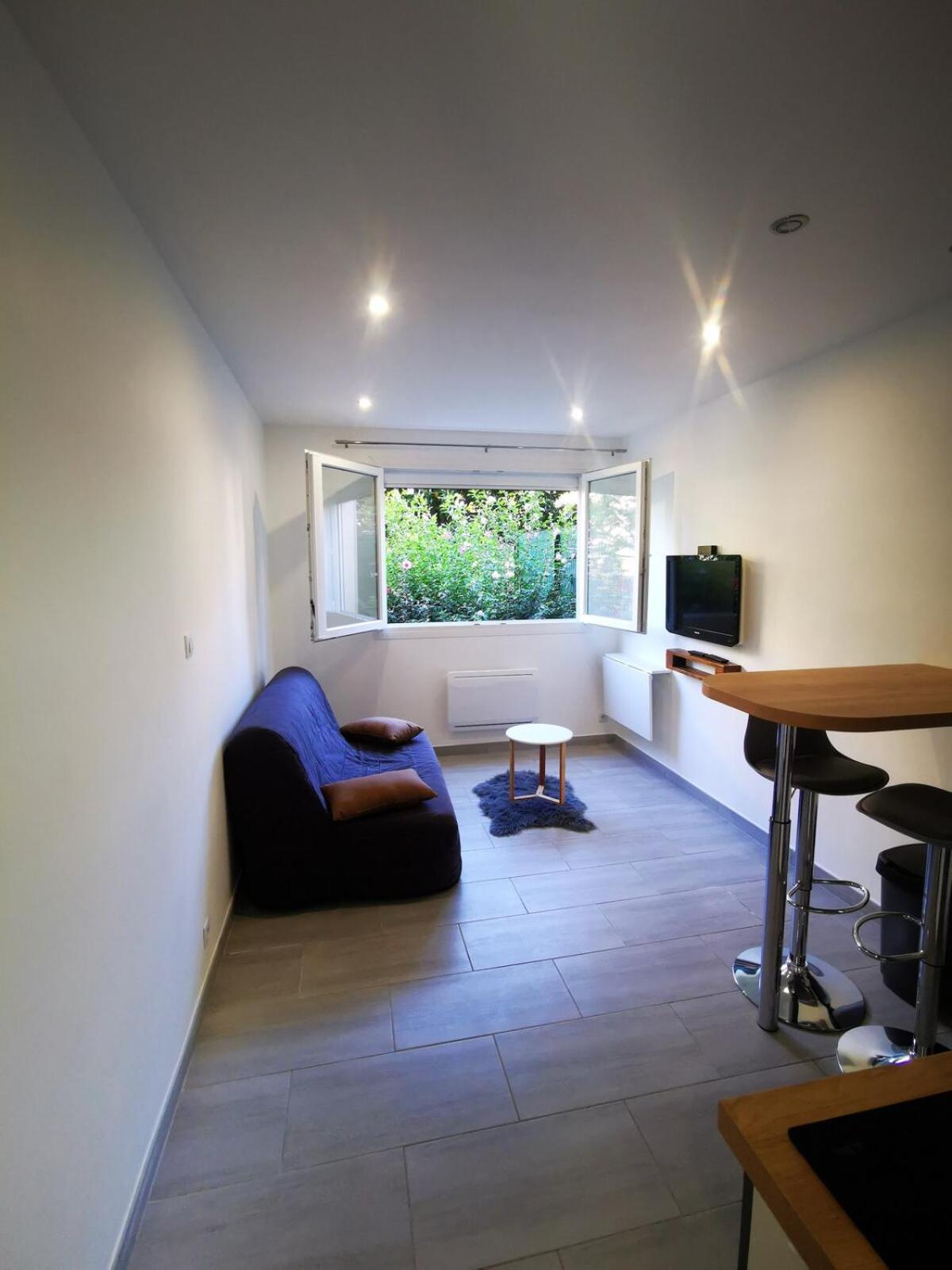 Appartement Cozy In Juan Les Pins 700m From Antibes